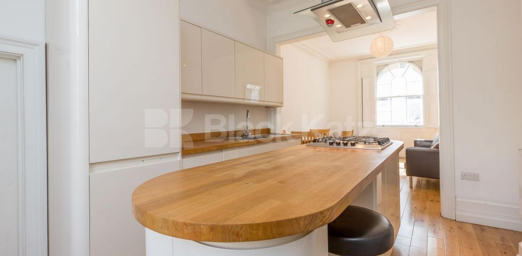 			NEW INSTRUCTION WITH GARDEN!, 3 Bedroom, 1 bath, 1 reception Flat			 Swinton Street, Kings Cross